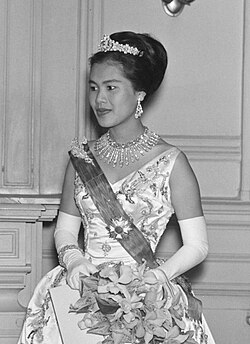 สมเด็จพระนางเจ้าสิริกิติ์ พระบรมราชินีนาถ พระบรมราชชนนีพันปีหลวง